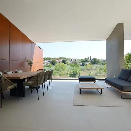 House K2 فيلة روفينج