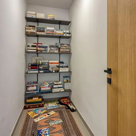 House K2 فيلة روفينج