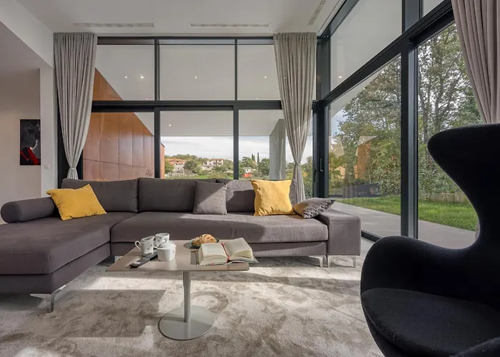 House K2 ヴィラ ロヴィニ