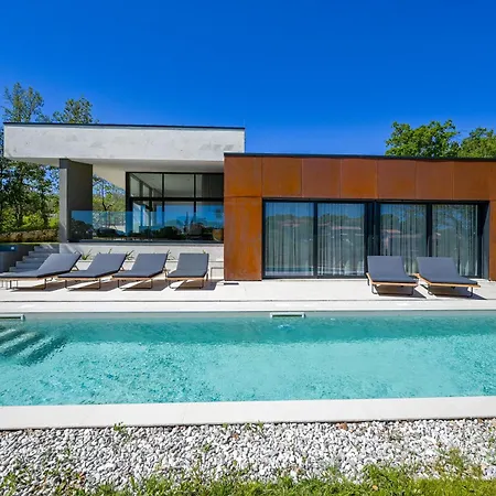 House K2 Vila *