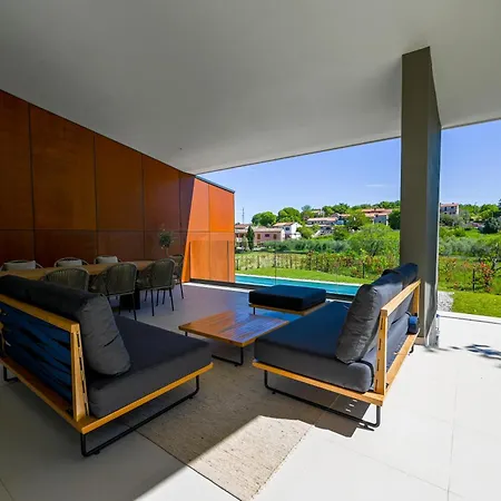 House K2 Vila *