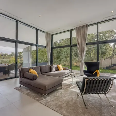 House K2 Vila *
